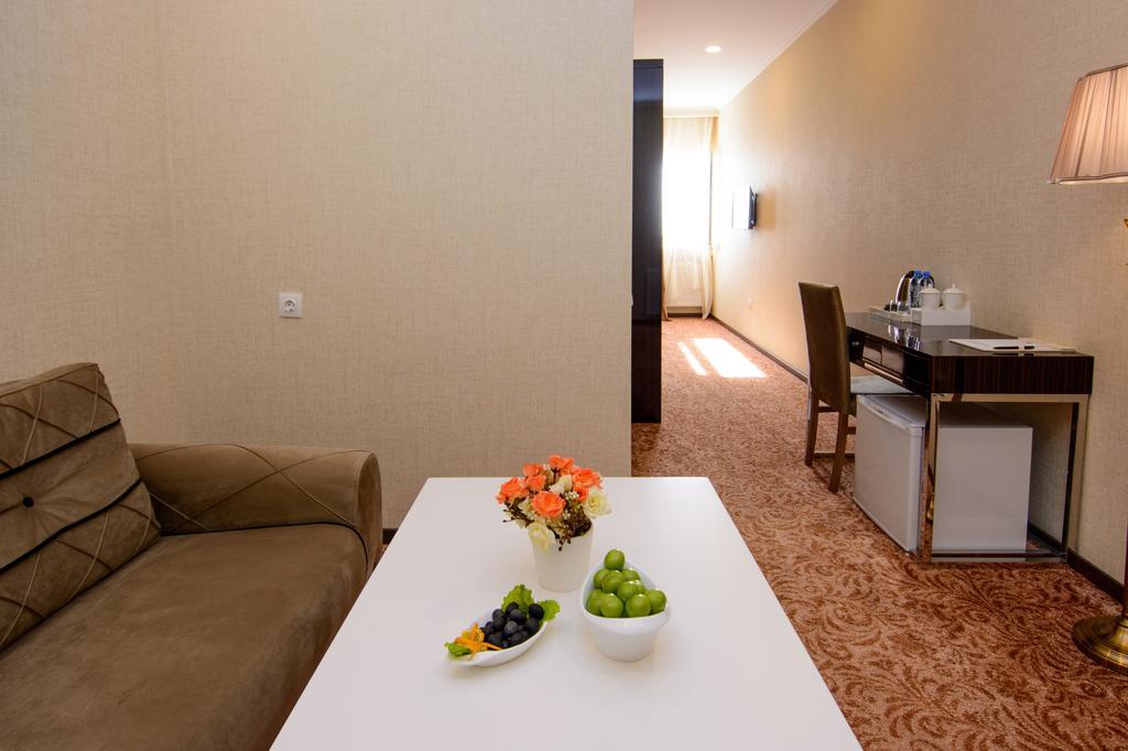 Apart Hotel Mx Tiflis Exterior foto